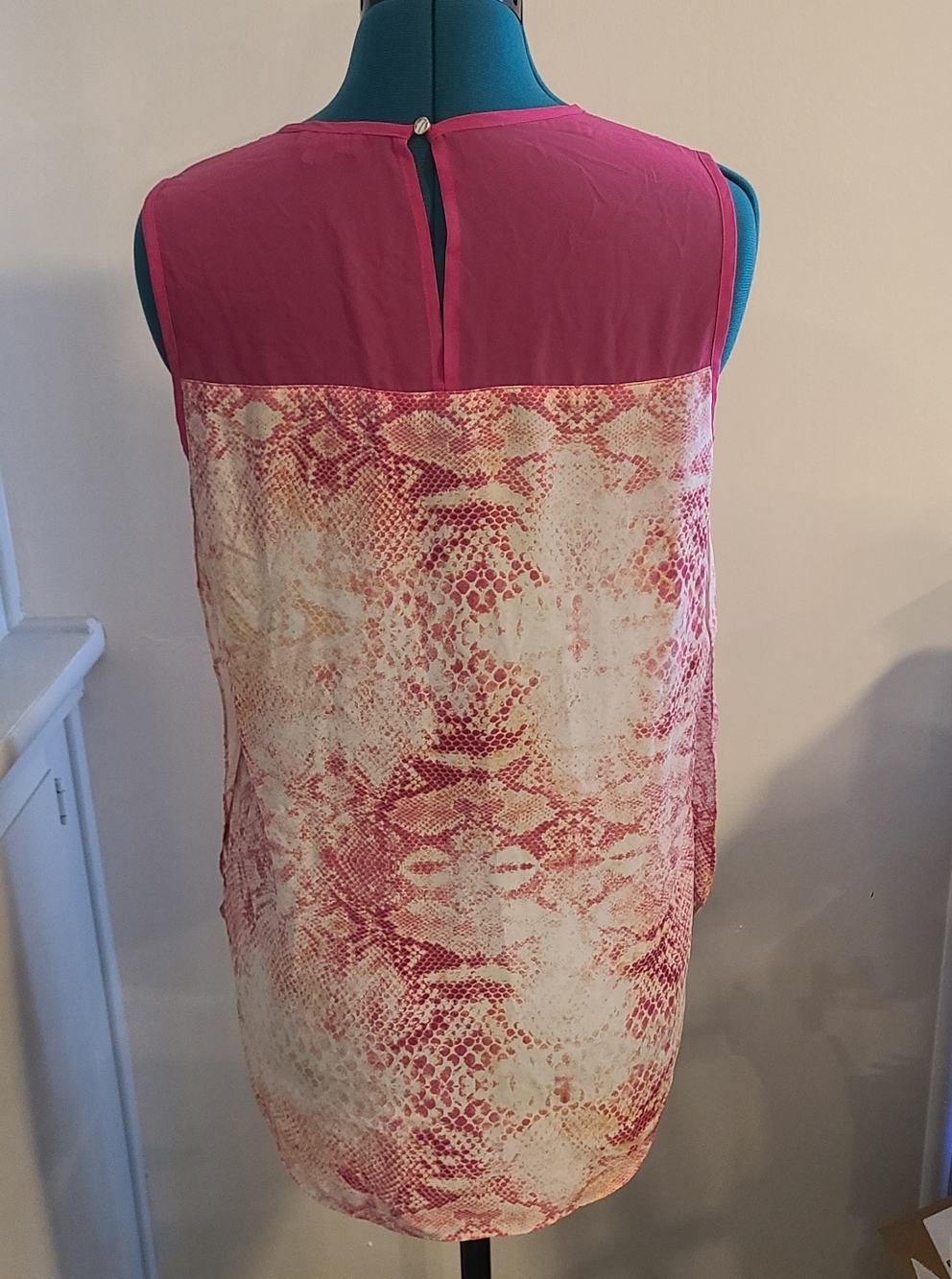 #10 -Vince Camuto Pink and White Sleeveless Sheer Panel Top, Small - Picture 4 of 8